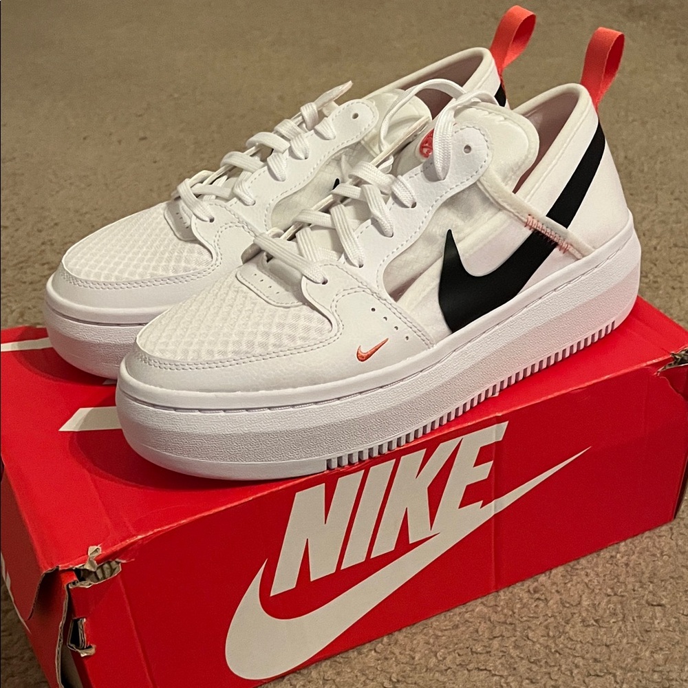 Nike White, Coral and Black Low-Top Sneakers size 9 NWT